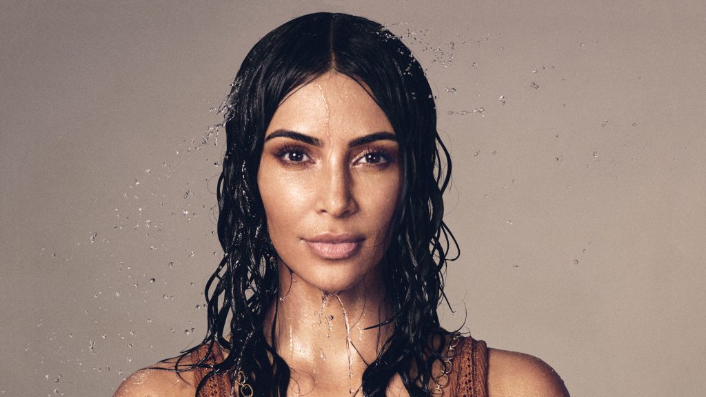Kim Kardashian : Biography,Net Worth,and Fascinating Facts - Stars fame
