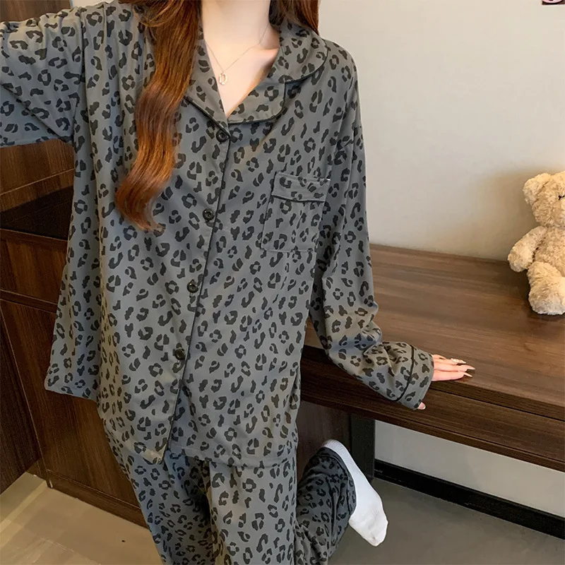 Korean-Style Grey Leopard Print Pyjamas for Women Spring New Arrival Minimalist Cotton-Like Long-Sleeved Cardigan Loungewear Set - Image 4