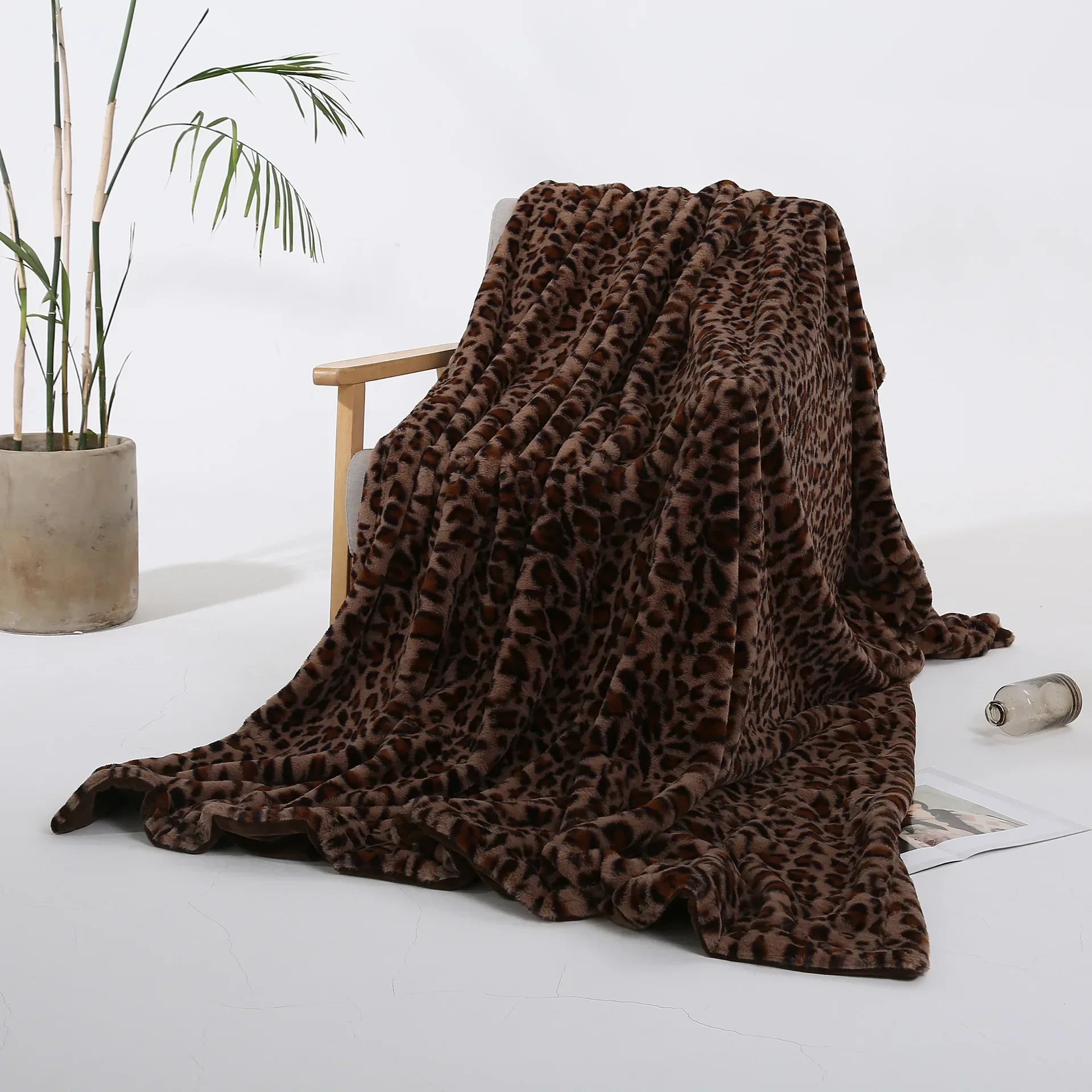 Imitation rabbit fur leopard print double-layer rest blanket,camping outdoor multi-functional throwing blanket,home sofa blanket - Image 11