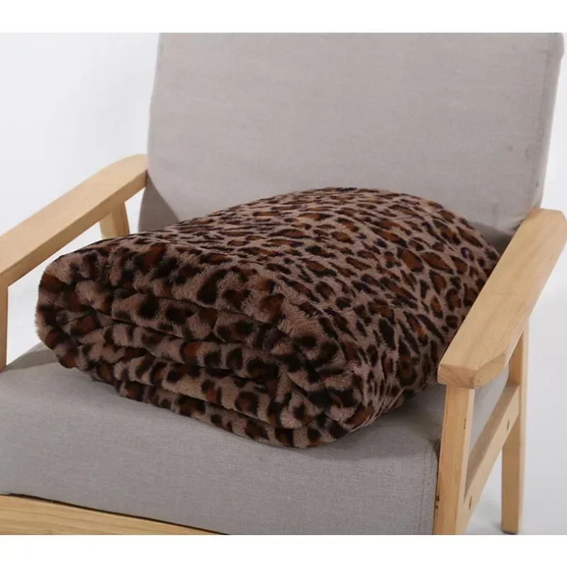 Imitation rabbit fur leopard print double-layer rest blanket,camping outdoor multi-functional throwing blanket,home sofa blanket - Image 5
