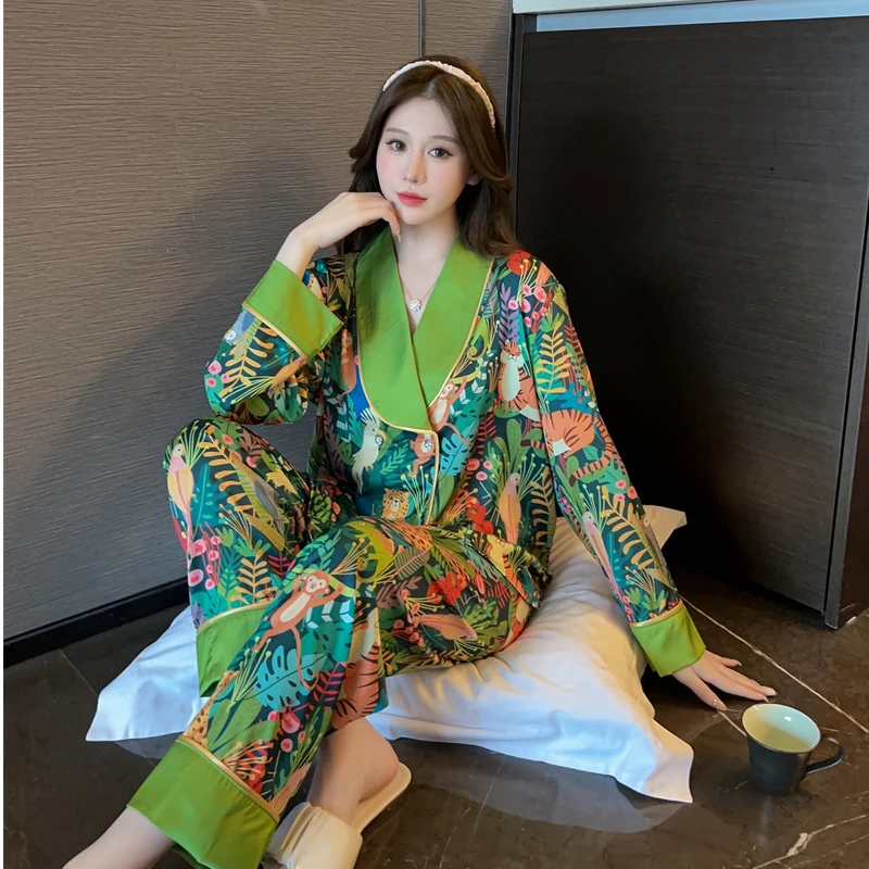 Print Animal Flower V-neck Luxury Pajamas Set for Women Autumn New Casual 2024 Home Suit Nightwear All-match Soft Korean Pajamas - Image 2